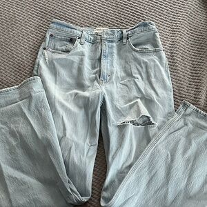 Abercrombie 90’s Relaxed Light Blue Distressed Jeans